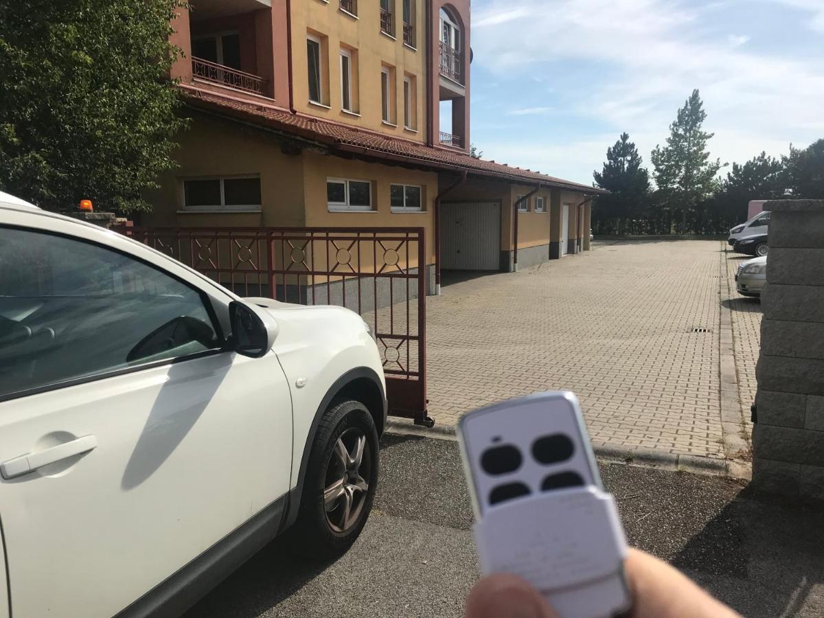 Reka Apartman Buk Exterior foto